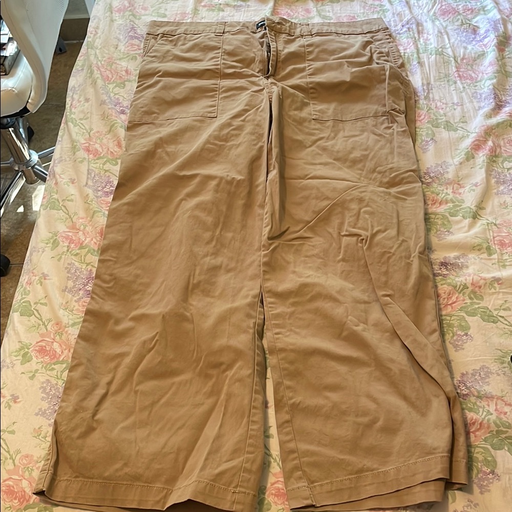 Woman’s Tan Pants